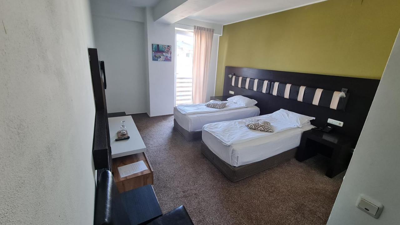 Hotel Sydney Craiova Extérieur photo
